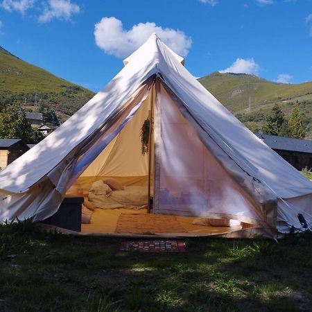 Camping La Zarapica - Palacios Del Sil Kültér fotó