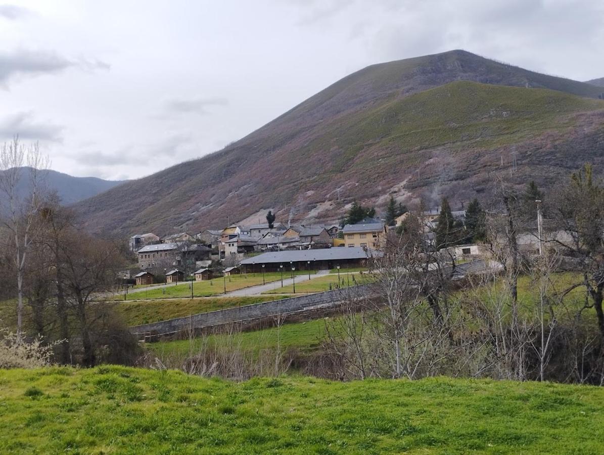 Camping La Zarapica - Palacios Del Sil Kültér fotó