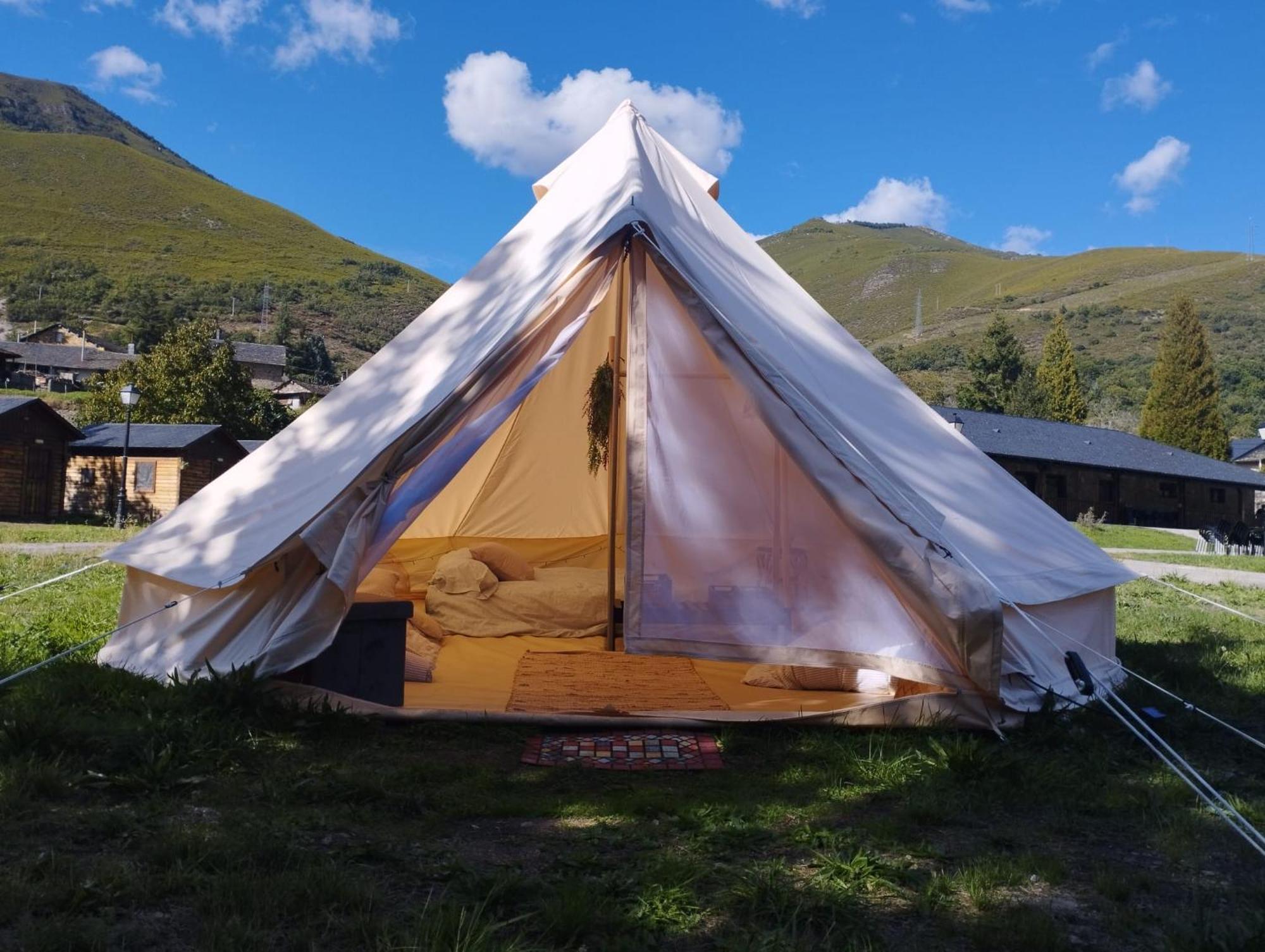 Camping La Zarapica - Palacios Del Sil Kültér fotó
